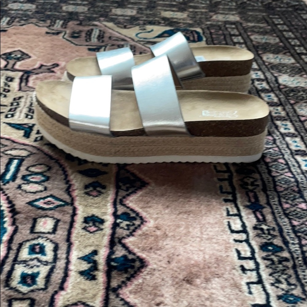 Brash platform sandals